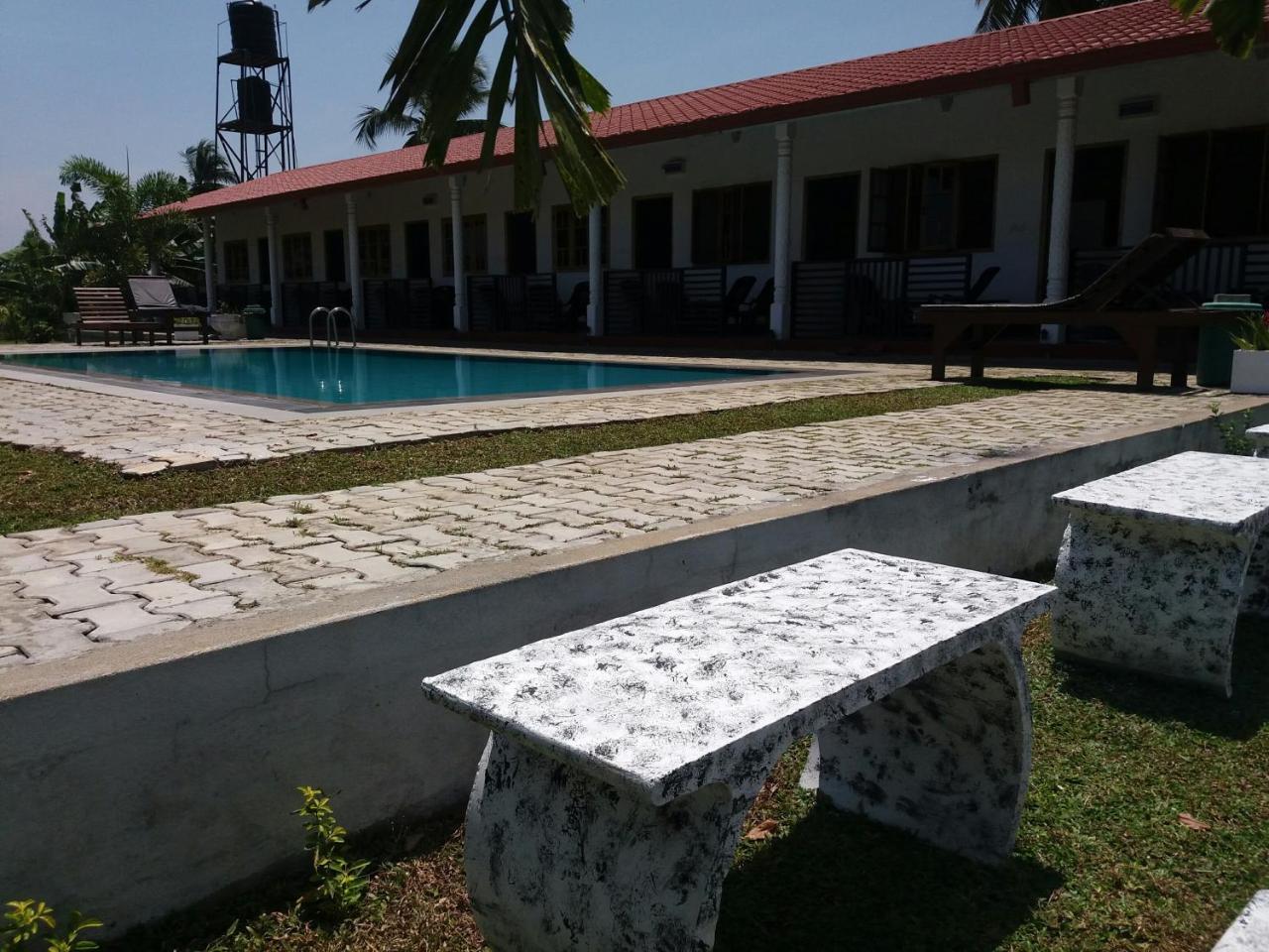 Shan Guest And Restaurant Nilaveli Exteriér fotografie